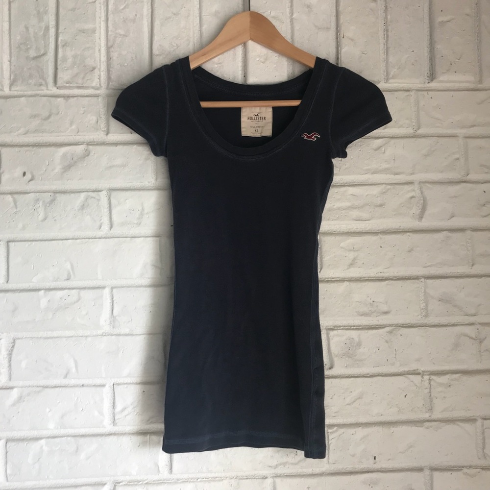 Hollister social stretch navy tee - XSmall